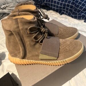 BRAND NEW Yeezy 750 SZ 11 Men